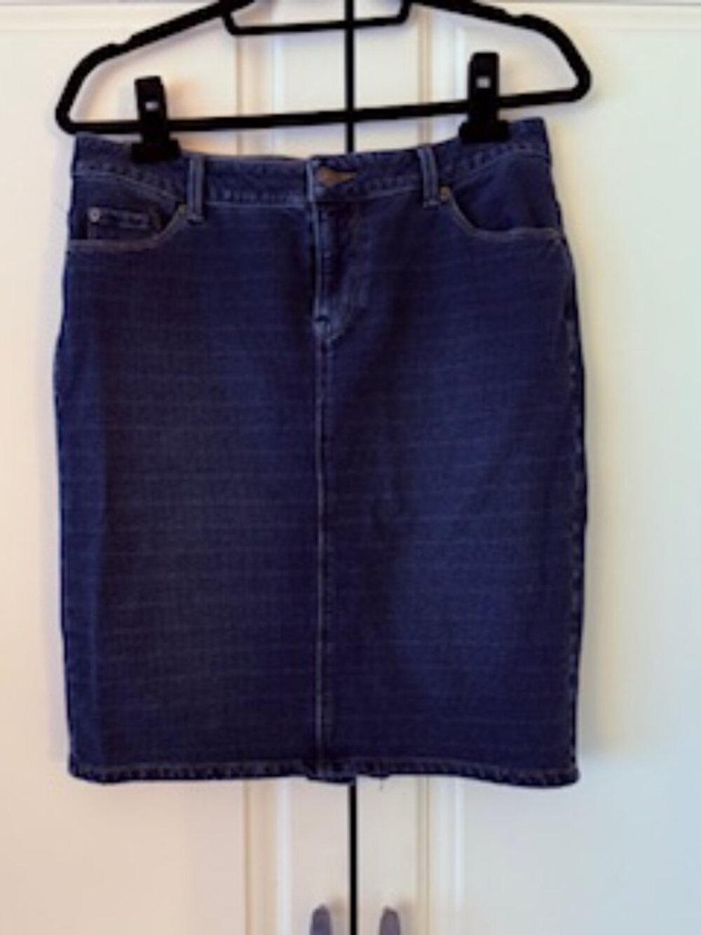 Coldwater Creek Jean Skirt, Stretch Fabric, Preowned V Good Condition, Size P 10